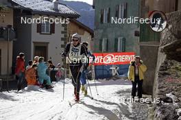 27.01.2008, Molina di Fiemme, Italy (ITA): the famous last uphill of the Marcialonga through Cavalese (ITA) - Worldloppet Marcialonga, Molina di Fiemme (ITA). www.nordicfocus.com. c Felgenhauer/NordicFocus. Every downloaded picture is fee-liable.