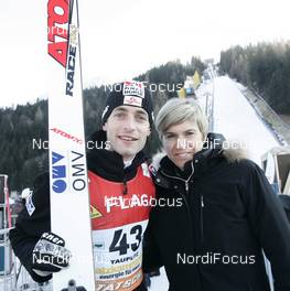09.01.2009, Bad Mitterndorf, Austria (AUT): l-r: Wolfgang Loitzl (AUT), Atomic, Katerina Neumannova OK chief of Liberec - FIS world cup ski jumping, Qualification, Bad Mitterndorf (AUT). www.nordicfocus.com. © Furtner/NordicFocus. Every downloaded picture is fee-liable.