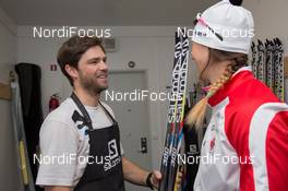 29.11.2014, Oestersund, Sweden (SWE): Guillaume Robert (FRA), Salomon race service, Rosanna Crawford (CAN) - IBU world cup biathlon, training, Oestersund (SWE). www.nordicfocus.com. © Manzoni/NordicFocus. Every downloaded picture is fee-liable.