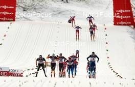 10.01.2015, Val di Fiemme, Italy (ITA): Dario Cologna (SUI), Tim Tscharnke (GER), Thomas Bing (GER), Alexander Bessmertnykh (RUS), Alexey Poltoranin (KAZ), (l-r)  - FIS world cup cross-country, tour de ski, mass men, Val di Fiemme (ITA). www.nordicfocus.com. © Felgenhauer/NordicFocus. Every downloaded picture is fee-liable.