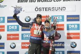 27.11.2016, Oestersund, Sweden, (SWE): Martin Fourcade (FRA), Marie Dorin Habert (FRA), (l-r) - IBU world cup biathlon, single mixed relay, Oestersund (SWE). www.nordicfocus.com. © Manzoni/NordicFocus. Every downloaded picture is fee-liable.