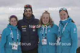 19.03.2017, Oslo, Norway (NOR): Martin Fourcade (FRA) with volunteers -  IBU world cup biathlon, cups, Oslo (NOR). www.nordicfocus.com. © Manzoni/NordicFocus. Every downloaded picture is fee-liable.