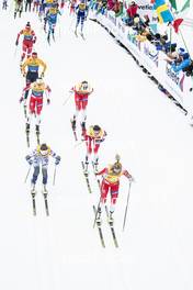 03.01.2020, Val di Fiemme, Italy (ITA): Therese Johaug (NOR), Ebba Andersson (SWE), Heidi Weng (NOR), Ingvild Flugstad Oestberg (NOR), Astrid Uhrenholdt Jacobsen (NOR), Katharina Hennig (GER), Natalia Nepryaeva (RUS), (l-r)  - FIS world cup cross-country, tour de ski, mass women, Val di Fiemme (ITA). www.nordicfocus.com. © Modica/NordicFocus. Every downloaded picture is fee-liable.