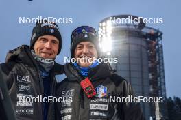 25.11.2023, Oestersund, Sweden, (SWE): Jonne Kahkonen (FIN), coach Team Italy, Alexander Inderst (ITA), (l-r) - IBU World Cup Biathlon, mixed relay, Oestersund (SWE). www.nordicfocus.com. © Manzoni/NordicFocus. Every downloaded picture is fee-liable.