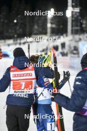 25.11.2023, Oestersund, Sweden, (SWE): Quentin Fillon Maillet (FRA), Lou Jeanmonnot (FRA), (l-r) - IBU World Cup Biathlon, mixed relay, Oestersund (SWE). www.nordicfocus.com. © Authamayou/NordicFocus. Every downloaded picture is fee-liable.