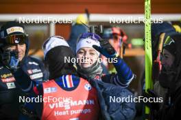 03.12.2023, Oestersund, Sweden, (SWE): Lou Jeanmonnot (FRA), Sophie Chauveau (FRA), (l-r) - IBU World Cup Biathlon, pursuit women, Oestersund (SWE). www.nordicfocus.com. © Authamayou/NordicFocus. Every downloaded picture is fee-liable.