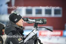 03.12.2023, Oestersund, Sweden, (SWE): Kahkonen Jonne (FIN), coach Team Italy - IBU World Cup Biathlon, pursuit women, Oestersund (SWE). www.nordicfocus.com. © Authamayou/NordicFocus. Every downloaded picture is fee-liable.