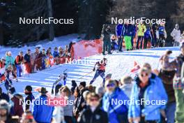 17.12.2023, Lenzerheide, Switzerland (SUI): Tuuli Tomingas (EST), Julia Simon (FRA), (l-r) - IBU World Cup Biathlon, mass women, Lenzerheide (SUI). www.nordicfocus.com. © Manzoni/NordicFocus. Every downloaded picture is fee-liable.