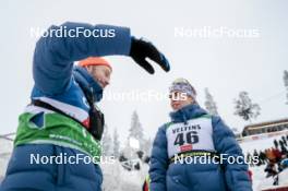 25.11.2023, Ruka, Finland (FIN): Rosie Brennan (USA) with Matt Whitcom, head coach of US Ski Team - FIS world cup cross-country, 10km, Ruka (FIN). www.nordicfocus.com. © Modica/NordicFocus. Every downloaded picture is fee-liable.