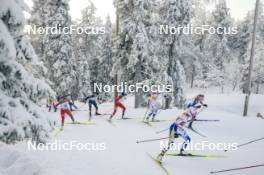 26.11.2023, Ruka, Finland (FIN): Heidi Weng (NOR), Victoria Carl (GER), Astrid Oeyre Slind (NOR), Frida Karlsson (SWE), Ebba Andersson (SWE), Jessie Diggins (USA), (l-r)  - FIS world cup cross-country, mass, Ruka (FIN). www.nordicfocus.com. © Modica/NordicFocus. Every downloaded picture is fee-liable.