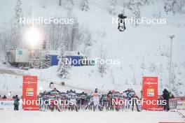26.11.2023, Ruka, Finland (FIN): start of the race   - FIS world cup nordic combined men, mass HS142/10km, Ruka (FIN). www.nordicfocus.com. © Thibaut/NordicFocus. Every downloaded picture is fee-liable.