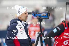18.01.2024, Antholz, Italy (ITA): Event Feature: Siegfried Mazet (FRA), coach Team Norway - IBU World Cup Biathlon, short individual men, Antholz (ITA). www.nordicfocus.com. © Thibaut/NordicFocus. Every downloaded picture is fee-liable.