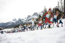 11.02.2024, Canmore, Canada (CAN): Francesco De Fabiani (ITA), Johan Haeggstroem (SWE), Gustaf Berglund (SWE), Elia Barp (ITA), Antoine Cyr (CAN), Calle Halfvarsson (SWE), Didrik Toenseth (NOR), Erik Valnes (NOR), Beda Klee (SUI), Andrew Musgrave (GBR), Hugo Lapalus (FRA), (l-r)  - FIS world cup cross-country, mass, Canmore (CAN). www.nordicfocus.com. © Modica/NordicFocus. Every downloaded picture is fee-liable.