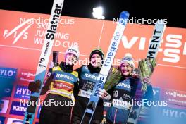 10.03.2024, Oslo, Norway (NOR): Nika Prevc (SLO), Eirin Maria Kvandal (NOR), Eva Pinkelnig (AUT), (l-r) - FIS world cup ski jumping women, individual HS134, Oslo (NOR). www.nordicfocus.com. © Modica/NordicFocus. Every downloaded picture is fee-liable.