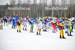 03.03.2024, Saelen-Mora, Sweden (SWE): Ida Dahl (SWE), Magni Smedas (NOR), Heli Heiskanen (FIN), Emilie Fleten (NOR), (l-r) - Ski Classics Vasaloppet, Saelen-Mora (SWE). www.nordicfocus.com. © Reichert/NordicFocus. Every downloaded picture is fee-liable.