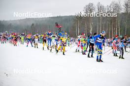 03.03.2024, Saelen-Mora, Sweden (SWE): Nils Dahlsten (SWE), Thomas Bing (GER), Amund Hoel (NOR), Kasper Stadaas (NOR), Magnus Vesterheim (NOR), (l-r) - Ski Classics Vasaloppet, Saelen-Mora (SWE). www.nordicfocus.com. © Reichert/NordicFocus. Every downloaded picture is fee-liable.