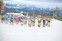 13.04.2024, Hafjell, Norway (NOR): Guro Jordheim (NOR), Ida Palmberg (SWE), Kati Roivas (FIN), Emilie Fleten (NOR), Karolina Hedenstroem (SWE), Anikken Gjerede Alnes (NOR), Ida Dahl (SWE), (l-r) - Ski Classics Grand Finale Janteloppet - Hafjell (NOR). www.nordicfocus.com. © Reichert/NordicFocus. Every downloaded picture is fee-liable.