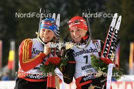 Biathlon - IBU Biathlon World Championchips 2007 mass start women 12.5 km, 10.02.2007 - Antholz/Anterselva (ITA): Martina Glagow (GER), Andrea Henkel (GER).