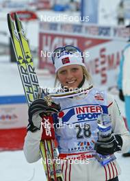 FIS Nordic World Ski Championchips - Cross Country 30 km C Mass start women - Sapporo (JPN) - 03.03.07: 3rd Therese Johaug (NOR)
