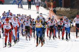 Cross-Country - FIS world cup cross-country final, pursuit women 7.5km/7.5km, 24.03.07 - Falun (SWE): the field with Justyna Kowalczyk (POL), Virpi Kuitunen (FIN) in front.