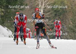 FIS Nordic World Ski Championchips - Cross Country 50 km C Mass start men - Sapporo (JPN) - 04.03.07: Group, in front Tobias Angerer (GER) 