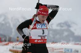 08.12.2007, Hochfilzen (AUT): Kati Wilhelm (GER) - IBU World Cup biathlon, pursuit women - Hochfilzen (AUT). www.nordicfocus.com. c Furtner/NordicFocus. Every downloaded picture is fee-liable.
