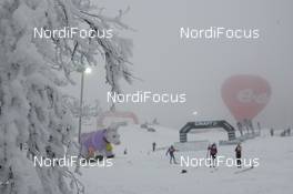 28.12.07, Nove Mesto, Czech Republic (CZE): Feature - fog on the venue - FIS world cup cross-country, tour de ski, prologue women, Nove Mesto (CZE). www.nordicfocus.com. c Hemmersbach/NordicFocus. Every downloaded picture is fee-liable.