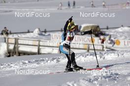 15.12.2007, Livigno, Italy (ITA): A little athlete in a very steep uphill - Worldloppet La Sgambeda, Minisgambeda, Kids Race,  Livigno (ITA). www.nordicfocus.com. c Felgenhauer/NordicFocus. Every downloaded picture is fee-liable.