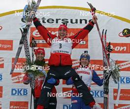 17.02.2008, Oestersund, Sweden (SWE): podium, l-r Ole Einar Bjoerndalen (NOR), Emil Hegle Svendsen (NOR), Maxim Tchoudov (RUS)  - IBU World Championchip of Biathlon, mass men - Oestersund (SWE). www.nordicfocus.com. c Hemmersbach/NordicFocus. Every downloaded picture is fee-liable.