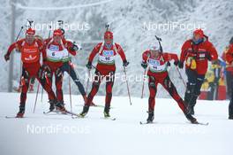 07.12.2008, Oestersund, Sweden (SWE): Ole Einar Bjoerndalen (NOR), Madshus, Rottefella, Odlo, Ronny Hafsaas (NOR), Madshus, Rottefella, Odlo, Alexander Os (NOR), Fischer, Rottefella, Swix, Odlo, Halvard Hanevold (NOR), Madshus, Rottefella, Swix, Odlo - IBU world cup biathlon, pursuit men, Oestersund (SWE). www.nordicfocus.com. © Manzoni/NordicFocus. Every downloaded picture is fee-liable.