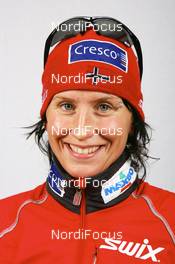 28.11.2008, Kuusamo, Finland (FIN): Marit Bjoergen (NOR), Fischer, Rottefella, Swix - FIS world cup cross-country, training, Kuusamo (FIN). www.nordicfocus.com. © Manzoni/NordicFocus. Every downloaded picture is fee-liable.