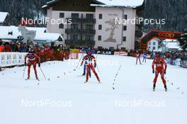 14.12.2008, Davos, Switzerland (SUI): l-r: Dario Cologna (SUI), Fischer, Rottefella, Alpina, Swix, adidas, Johan Kjoelstad (NOR), Rossignol, Rottefella, Swix, Ola Vigen Hattestad (NOR), Fischer, Rottefella, Swix - FIS world cup cross-country, individual sprint, Davos (SUI). www.nordicfocus.com. © Manzoni/NordicFocus. Every downloaded picture is fee-liable.