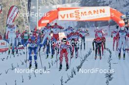 28.12.2008, Oberhof, Germany (GER): group, in front Sami Jauhojaervi (FIN), Fischer, Rottefella, Swix and Devon Kershaw (CAN), Fischer, Salomon, Swix  - FIS world cup cross-country, tour de ski, 15km men handicap start, Oberhof (GER). www.nordicfocus.com. © Hemmersbach/NordicFocus. Every downloaded picture is fee-liable.