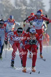 28.12.2008, Oberhof, Germany (GER): Group, in front Eldar Roenning (NOR), Rossignol, Rottefella, Swix, behind Devon Kershaw (CAN), Fischer, Salomon, Swix, topshot - FIS world cup cross-country, tour de ski, 15km men handicap start, Oberhof (GER). www.nordicfocus.com. © Hemmersbach/NordicFocus. Every downloaded picture is fee-liable.