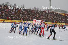 30.01.2009, Rybisnk, Russia (RUS): Feature, venue, group, in front Justyna Kowalczyk (POL), Fischer, Salomon, Swix, behind Kristin Stoermer Steira (NOR), Madshus, Rottefella, One Way, Swix  - FIS world cup cross-country, mass women, Rybinsk (RUS). www.nordicfocus.com. © Hemmersbach/NordicFocus. Every downloaded picture is fee-liable.