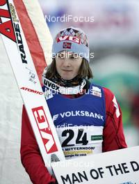 11.01.2009, Bad Mitterndorf, Austria (AUT): Tom Hilde (NOR). Atomic - FIS world cup ski jumping, individual HS200, Bad Mitterndorf (AUT). www.nordicfocus.com. © Furtner/NordicFocus. Every downloaded picture is fee-liable.