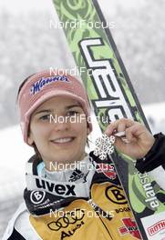 20.02.2009, Liberec, Czech Republic (CZE): Ulrike Graessler (GER), bronce medal - FIS nordic world ski championships, ski jumping women, medals, Liberec (CZE). www.nordicfocus.com. © Furtner/NordicFocus. Every downloaded picture is fee-liable.