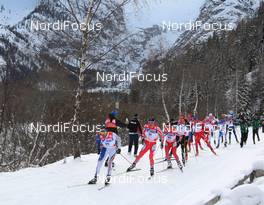 06.01.2010, Cortina-Toblach, Italy (ITA): group, l-r: Valerio Checchi (ITA), Fischer, Salomon, Swix, Rudy Project, Devon Kershaw (CAN), Fischer, Salomon, Swix, Ivan Babikov (CAN), Salomon, One Way, Rene Sommerfeldt (GER), Madshus, Salomon, Leki, adidas  - FIS world cup cross-country, tour de ski, 30km men handicap start, Cortina-Toblach (ITA). www.nordicfocus.com. © Hemmersbach/NordicFocus. Every downloaded picture is fee-liable.