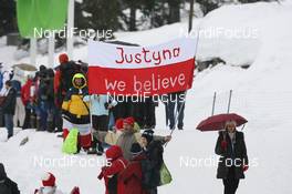 27.02.2010, Whistler, Canada (CAN): Fans of Justyna Kowalczyk (POL), Fischer, Salomon, Swix - Olympic Winter Games Vancouver 2010, cross-country, mass women, Whistler (CAN). www.nordicfocus.com. © NordicFocus. Every downloaded picture is fee-liable.