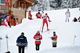 11.12.2010, Davos, Switzerland (SUI): Petter Northug (NOR), Fischer, Rottefella, Alpina, Ski Go, Swix, passing the coaching zone - FIS world cup cross-country, 15km men, Davos (SUI). www.nordicfocus.com. Â© Felgenhauer/NordicFocus. Every downloaded picture is fee-liable.