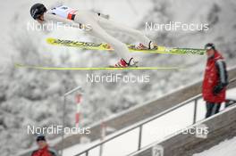 03.01.2010, Oberhof, Germany (GER): Bernhard Gruber (AUT), Fischer, Rottefella, flying over judges - FIS world cup nordic combined, individual gundersen HS140/10km, Oberhof (GER). www.nordicfocus.com. © Felgenhauer/NordicFocus. Every downloaded picture is fee-liable.