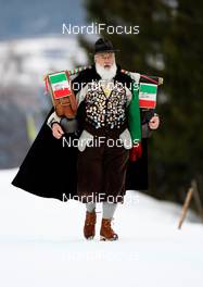 09.01.2011, Val di Fiemme, Italy (ITA): an italian spectator at Alpe Cermis  - FIS world cup cross-country, tour de ski, final climb men, Val di Fiemme (ITA). www.nordicfocus.com. © Laiho/NordicFocus. Every downloaded picture is fee-liable.