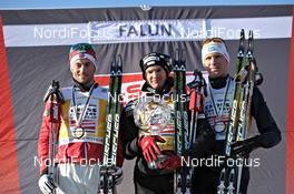 18.03.2011, Falun, Sweden (SWE): l-r: Petter Northug (NOR), Fischer, Rottefella, Alpina, Ski Go, Swix , Dario Cologna (SUI), Fischer, Rottefella, Alpina, Swix, Odlo, Daniel Rickardsson (SWE), Fischer, Salomon, Swix  - FIS world cup cross-country, cups, Falun (SWE). www.nordicfocus.com. © Felgenhauer/NordicFocus. Every downloaded picture is fee-liable.