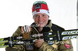 04.03.2011, Oslo, Norway (NOR): Martin Johnsrud Sundby (NOR), Fischer, Rottefella, Alpina, Swix  - FIS nordic world ski championships, cross-country, medals, Oslo (NOR). www.nordicfocus.com. © Hemmersbach/NordicFocus. Every downloaded picture is fee-liable.