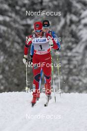 17.12.2011, Rogla, Slovenia (SLO): l-r: Vibeke W. Skofterud (NOR), Fischer, Rottefella, Alpina, One Way, Swix, Aino Kaisa Saarinen (FIN), Rossignol, Rottefella, Alpina, One Way, Craft  - FIS world cup cross-country, mass women, Rogla (SLO). www.nordicfocus.com. © Hemmersbach/NordicFocus. Every downloaded picture is fee-liable.