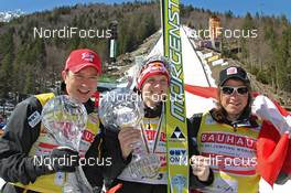 20.03.2011, Planica, Slovenia (SLO): l-r: Alexander Pointner (AUT), Headcoach Ski Jumping, Thomas Morgenstern (AUT), Fischer, Alexander Diess (AUT) 2nd Coach Ski Jumping - FIS world cup ski jumping final, cups, Planica (SLO). www.nordicfocus.com. © Hemmersbach/NordicFocus. Every downloaded picture is fee-liable.