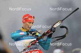 25.11.2012, Oestersund, Sweden (SWE): Andriy Deryzemlya (UKR), Fischer, Rottefella, Swix - IBU world cup biathlon, relay mixed, Oestersund (SWE). www.nordicfocus.com. © Manzoni/NordicFocus. Every downloaded picture is fee-liable.