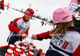 17.03.2012, Rena, Norway (NOR): Feeding station near Sjusjoen - FIS Marathon Cup Birkebeinerrennet, Rena (NOR). www.nordicfocus.com.© Veltheim/NordicFocus. Every downloaded picture is fee-liable.