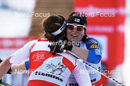 05.01.2013, Val di Fiemme, Italy (ITA): l-r: Justyna Kowalczyk (POL), Krista Lahteenmaki (FIN) - FIS world cup cross-country, tour de ski, mass women, Val di Fiemme (ITA). www.nordicfocus.com. © Felgenhauer/NordicFocus. Every downloaded picture is fee-liable.