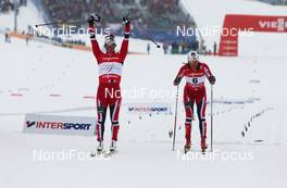 21.02.2013, Val di Fiemme, Italy (ITA):  (l-r) Marit Bjoergen (NOR), Fischer, Swix, Rottefella and Maiken Caspersen Falla (NOR), Fischer, Swix, Alpina, Rottefella - FIS nordic world ski championships, cross-country, individual sprint, Val di Fiemme (ITA). www.nordicfocus.com. © Laiho/NordicFocus. Every downloaded picture is fee-liable.